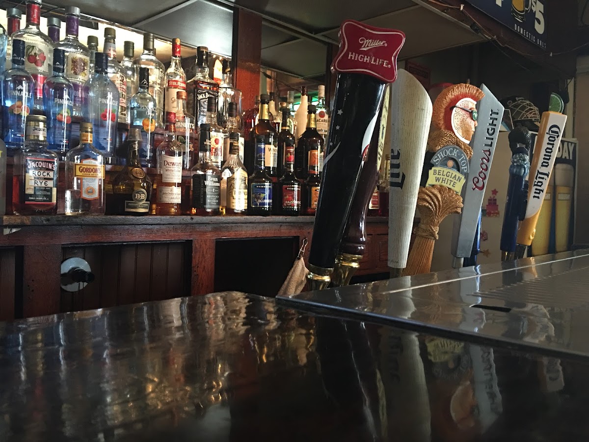 Chestnut Street Tavern